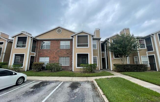 4401 Thornbriar Ln Unit R 208