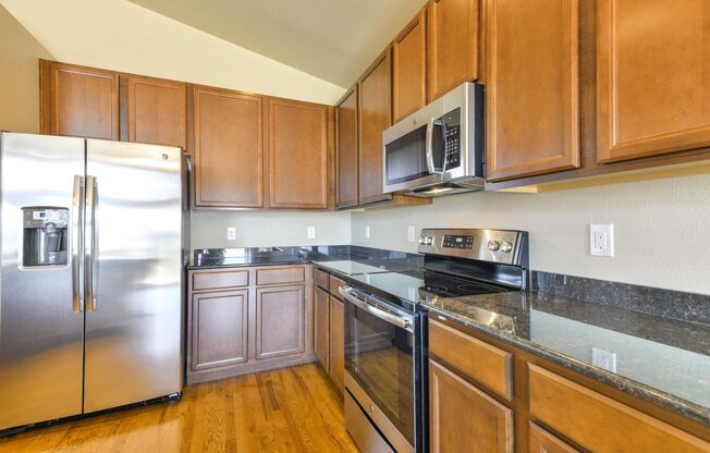 Beautiful 5 bed 3 bath home in the Pelican Farms Neighborhood