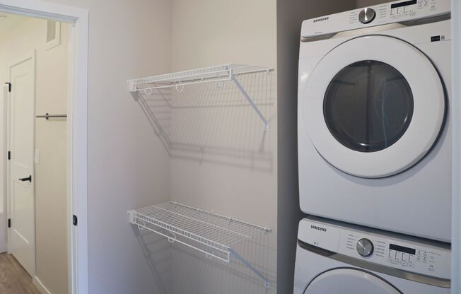 1 bed, 1 bath, 681 sqft, $1,500, Unit 114