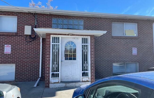 1 bed 1 bath with new wood flooring and paint.