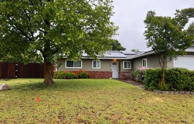 Get Ready for SUMMER, In this adorable single story 3 + 2. POOL, in Citrus Heights