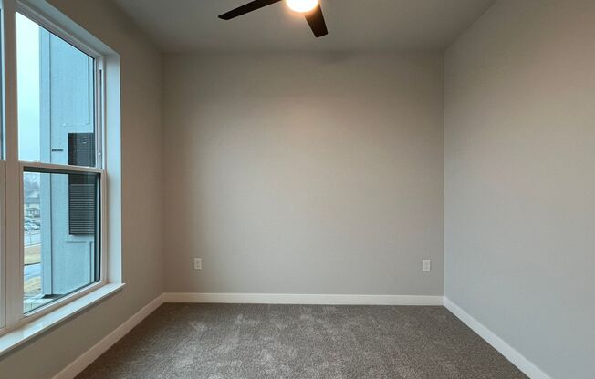 1 bed, 1 bath, 669 sqft, $1,465, Unit WR 305-219