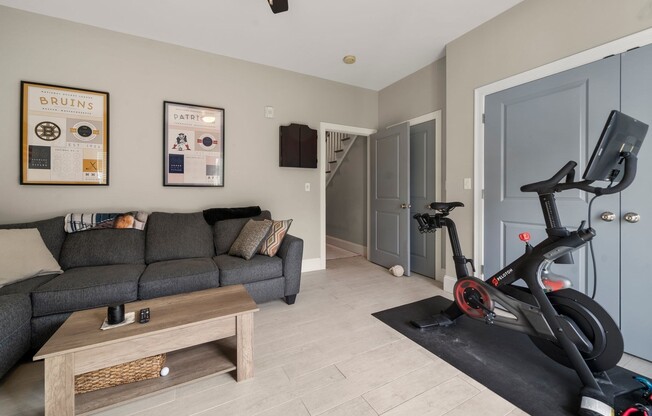 3 beds, 2.5 baths, 1,757 sqft, $4,500, Unit 3