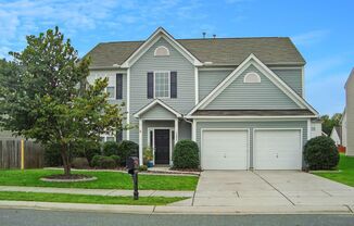 Well maintained 3 bedroom 2.5 bath home near Rivergate in South Charlotte!