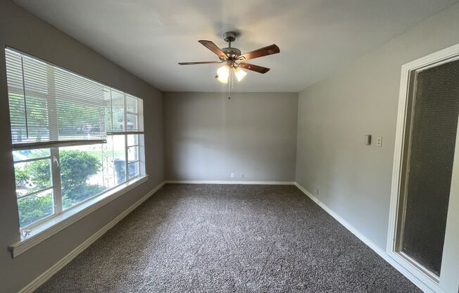 815 Dugan St, Arlington, TX 76010