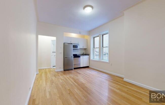 117 W 13th St