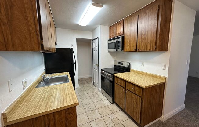 2 Bed, 1 Bath Apartment in Reno