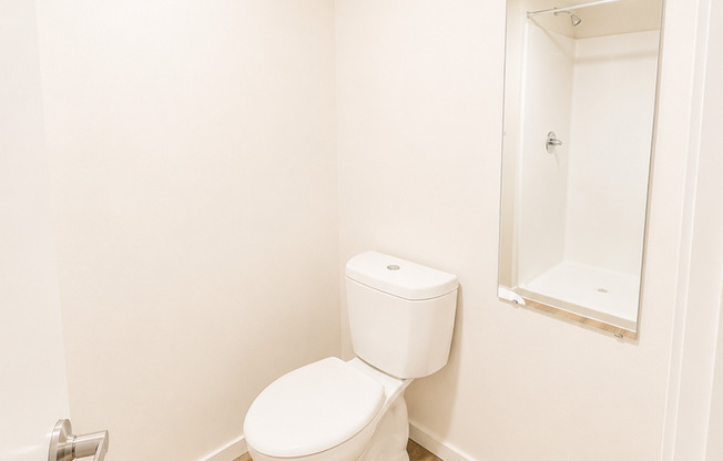 Studio, 1 bath, 178 sqft, $999, Unit 229