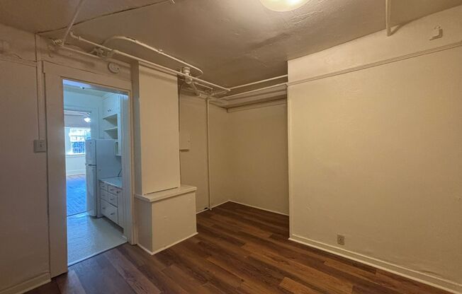 1 bed, 1 bath, 405 sqft, $1,150, Unit 101