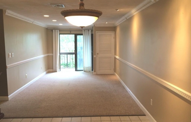 677 QUINCY SHR DR