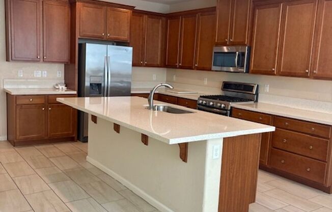 Beautiful two-story home in Inspirada with 4 bedrooms and a loft.