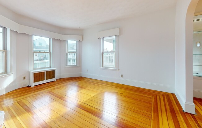 2 beds, 1 bath, 1,100 sqft, $2,800, Unit 3