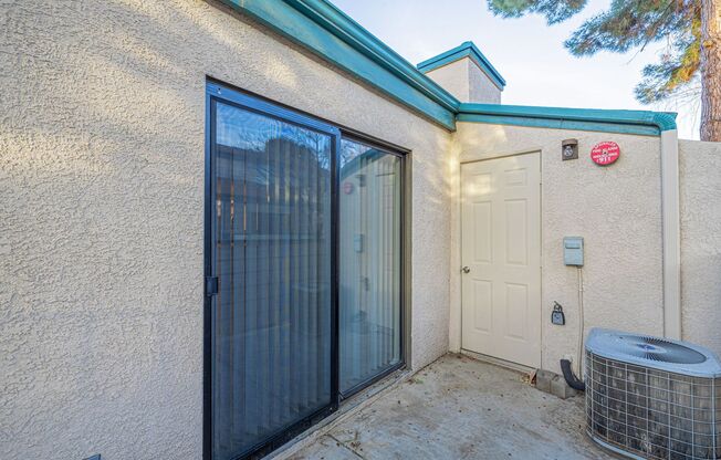 2 Story 2 Bedroom Condo in the Willow Creek Condo Complex