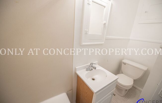 1 bed, 1 bath, 500 sqft, $1,150, Unit 12 - R