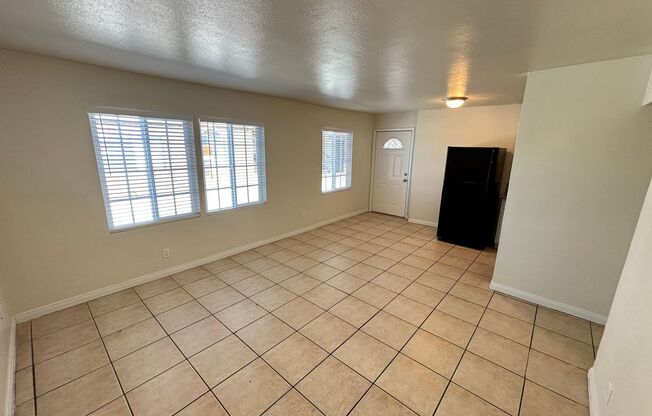 Charming 3BED/1BATH apartment located in North Las Vegas- 1/2 OFF FIRST MONTHS RENT