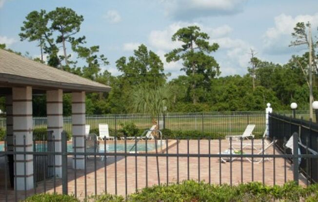 All Tile Throughout the Unit, One Story Patio Home, Minutes Away From UCF, Technology Park, & the E/W Expressway