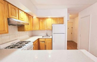 2 beds, 1 bath, $2,100