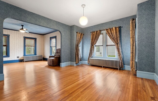 1 bed, 1 bath, 1,000 sqft, $2,100, Unit 1
