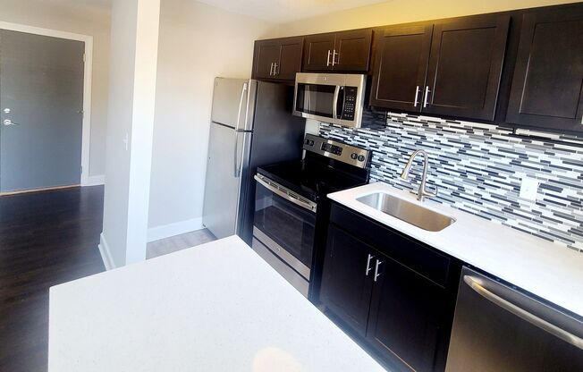 1 bed, 1 bath, 611 sqft, $1,200, Unit 1311-301