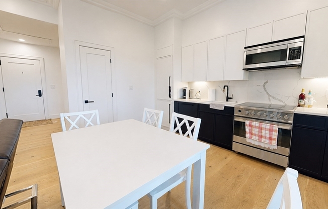 1 bed, 1 bath, 540 sqft, $2,900, Unit 608