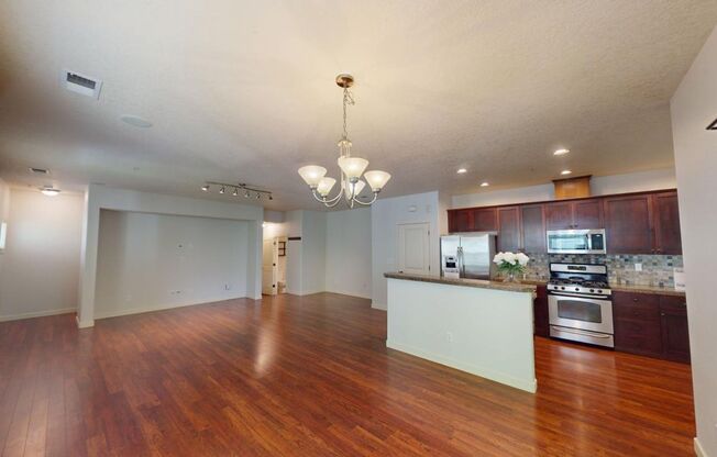 LEASE SPECIAL - $300 OFF 1ST MONTHS' RENT! Close To MAX!  Single Car Garage Included