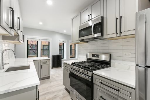 7736 N EASTLAKE TER