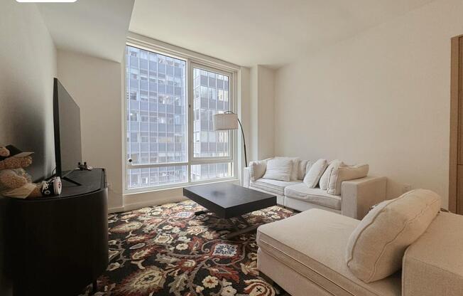 135 E 47 ST