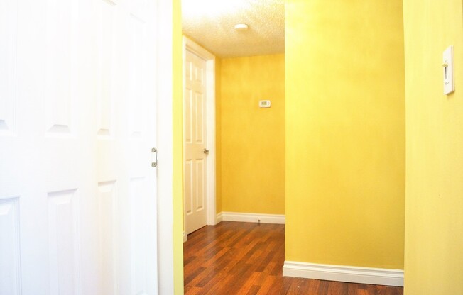 2 beds, 1 bath, $1,845, Unit Unit E-29