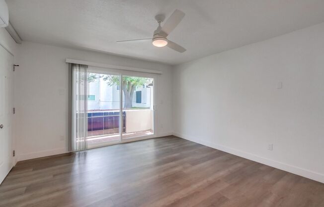 1 bed, 1 bath, 576 sqft, $2,445, Unit 6