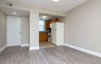 Ground Floor - Corner/End Unit - Upgraded 2/2 for Lease in Brandon, FL.