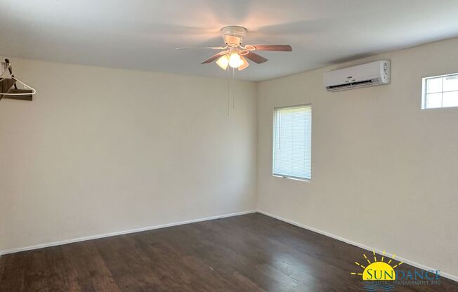 Quaint Mobile Home in Navarre!