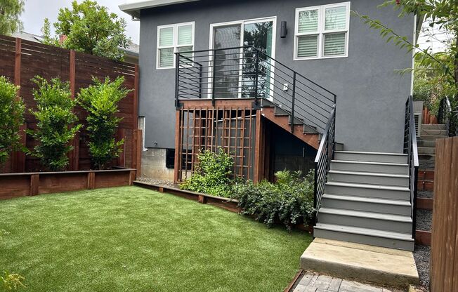 New 1bd/1ba ADU in Belmont! Private yard area with parking!