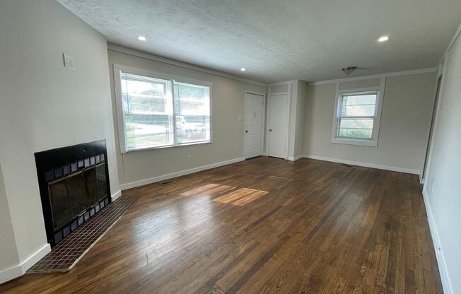 COME RELAX IN YOUR NEW HOME! -First Month's Rent Free!!!