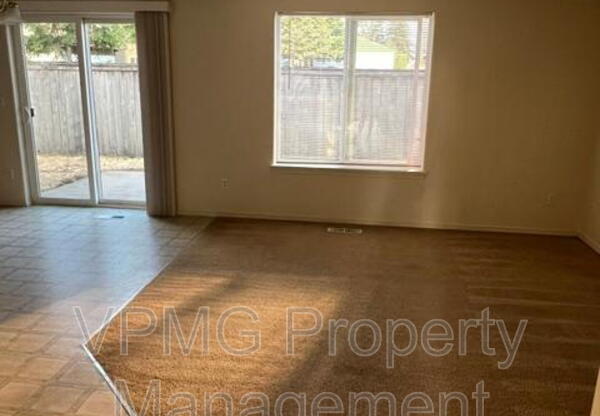 6402 NE 139 CT