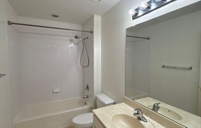 2 beds, 2 baths, $1,900