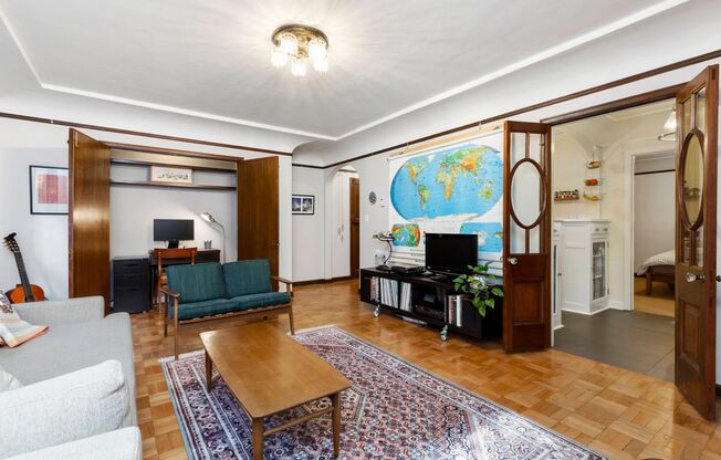 Capitol Hill Condo ~ Betsy Ross Condominiums