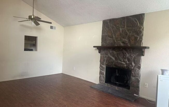 Aurora condo for rent