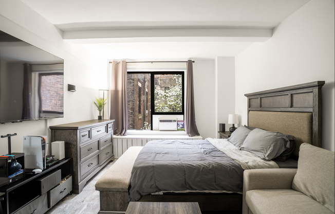 Studio, 1 bath, $3,200, Unit 3T