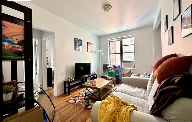 351 SAINT NICHOLAS AVE