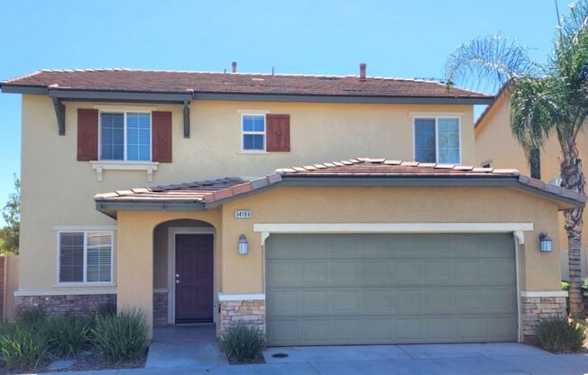 Canyon Hills 2 Story, 4BD, 2.5BA Lake Elsinore Home