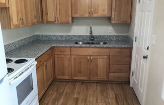 Cozy 2 Bedroom, 1 Bathroom Apartment off State St - all remodeled!