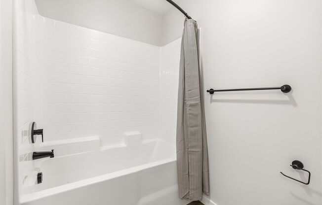 2 beds, 2 baths, 1,029 sqft, $1,775, Unit 1-204