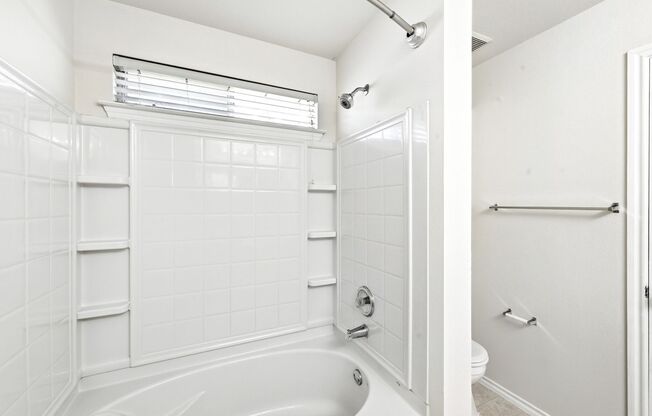 "Charming 3-Bed Sanctuary with 2.5 Baths in Kyle's Serene Peppergrass Cove, 1822 Sq Ft!"