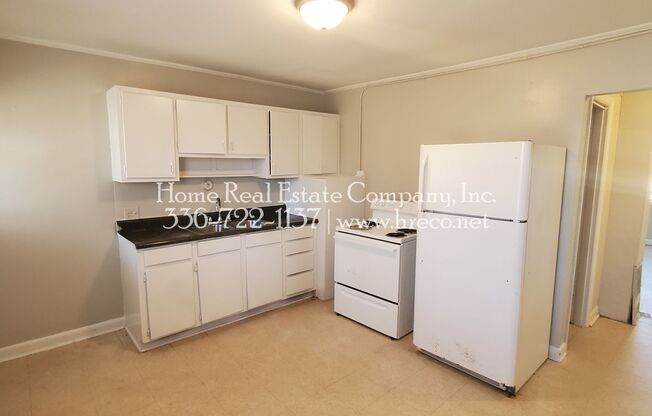 2 beds, 1 bath, $695, Unit 1235-B