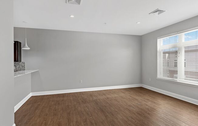 1 bed, 1 bath, 841 sqft, $1,625, Unit 410