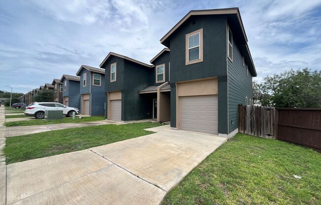 6602 Mia Way #101, San Antonio, TX. 78233