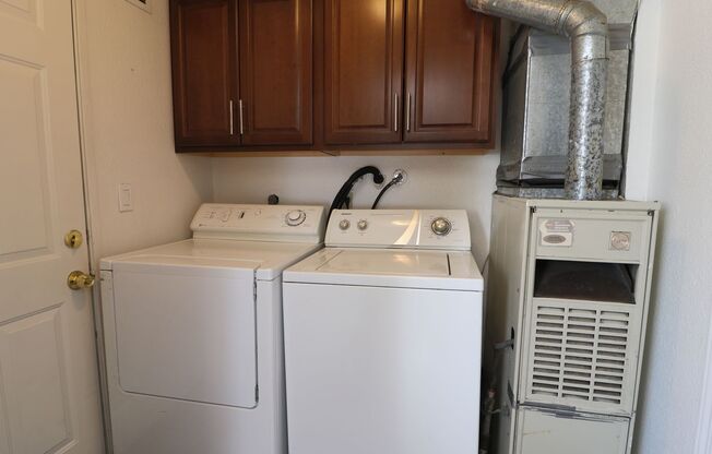 2 beds, 1 bath, $1,450, Unit # 13