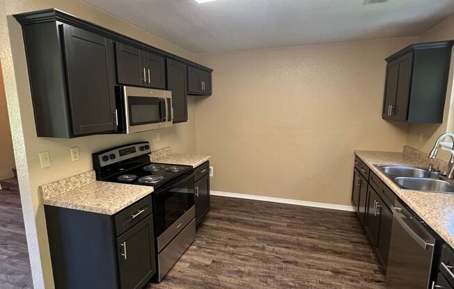 4BR close to 65