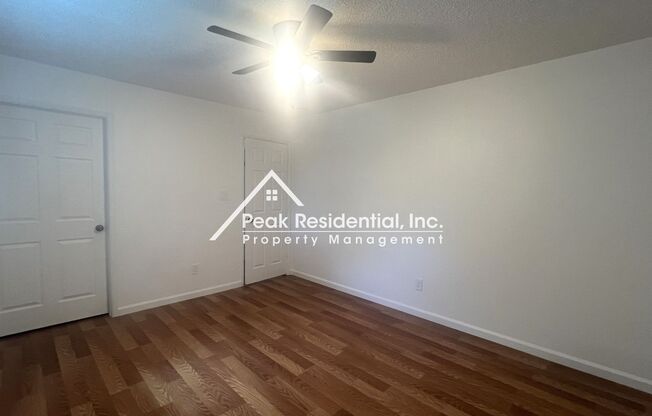 2 beds, 1 bath, $1,350, Unit #4