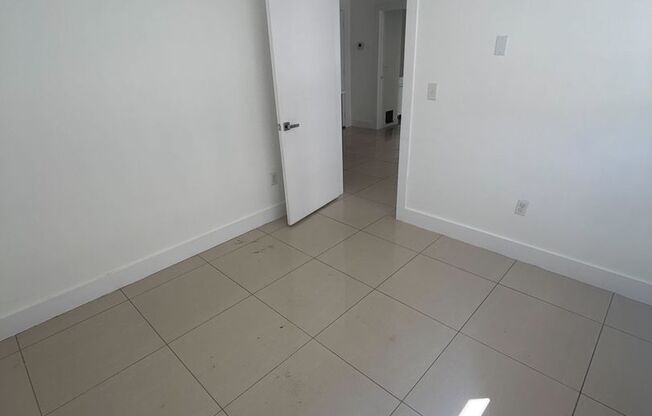 2 beds, 1 bath, 550 sqft, $1,895, Unit 821-301